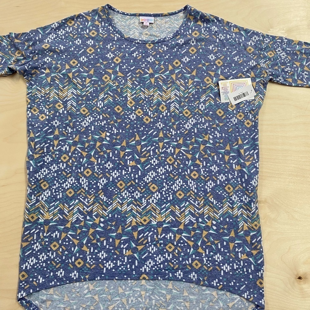 Lularoe Irma Blouse size Small (CT)